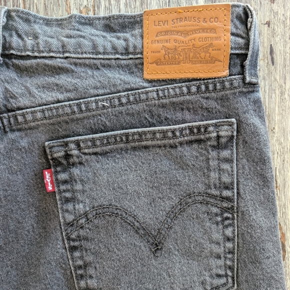 Levi's Wedgie Fit Ankle Grey Women's 30 - Picture 9 of 10